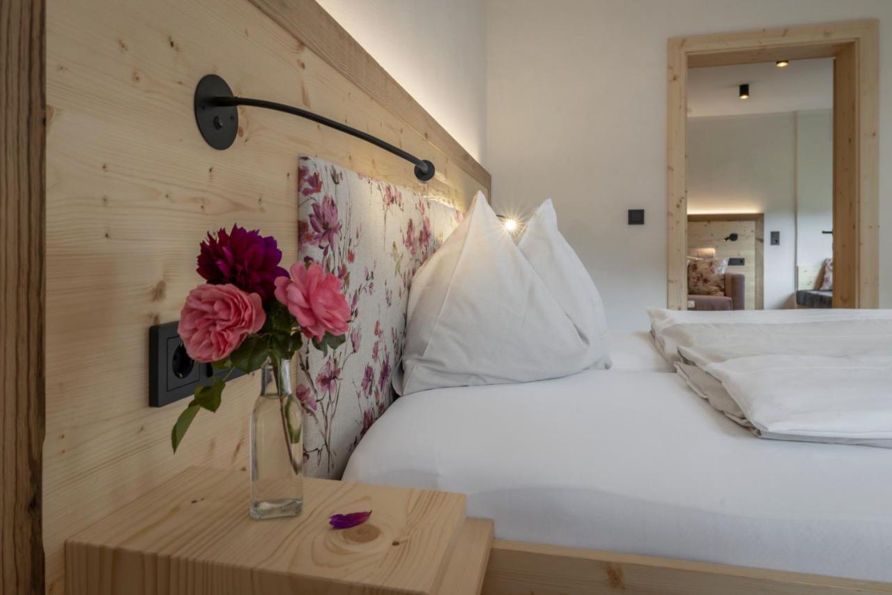 Hotel Winkler-Tuschnig ไวส์เซินซี ภายนอก รูปภาพ