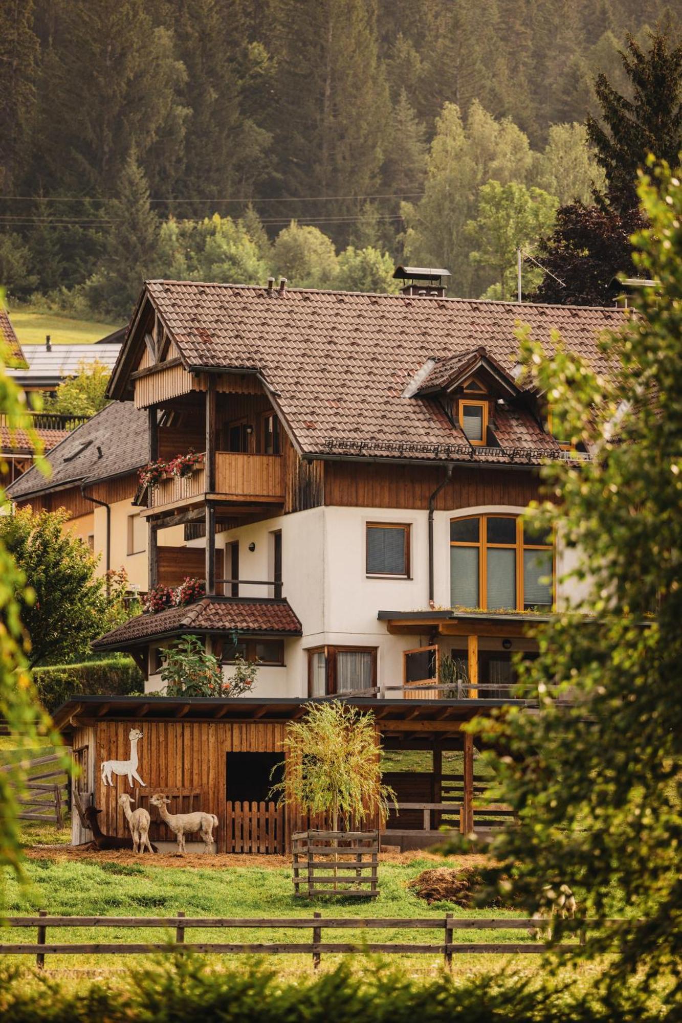Hotel Winkler-Tuschnig ไวส์เซินซี ภายนอก รูปภาพ