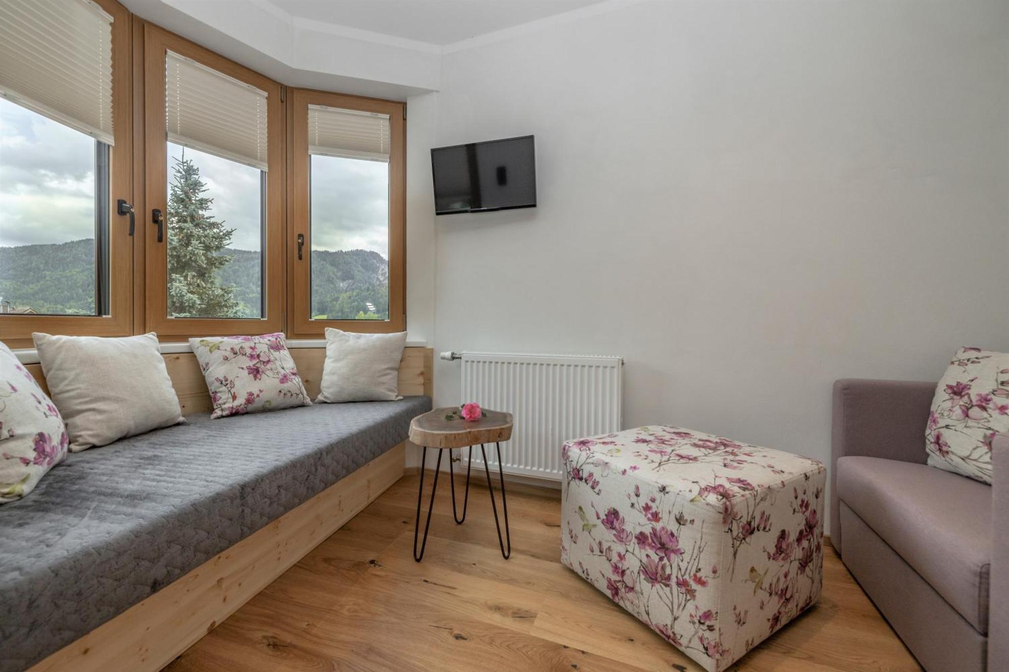 Hotel Winkler-Tuschnig ไวส์เซินซี ภายนอก รูปภาพ